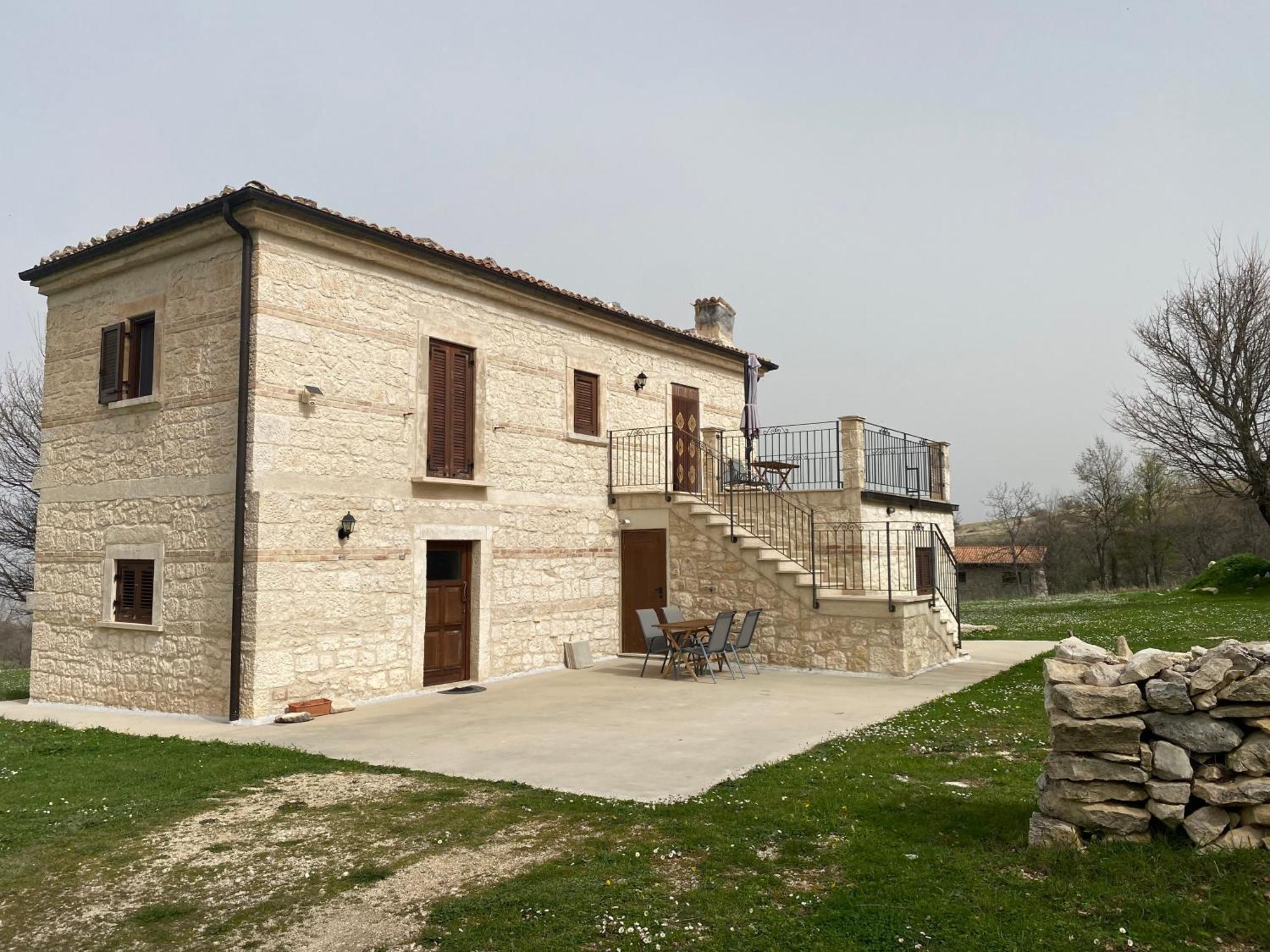 Villa Pezzelelle à Roccamorice Extérieur photo